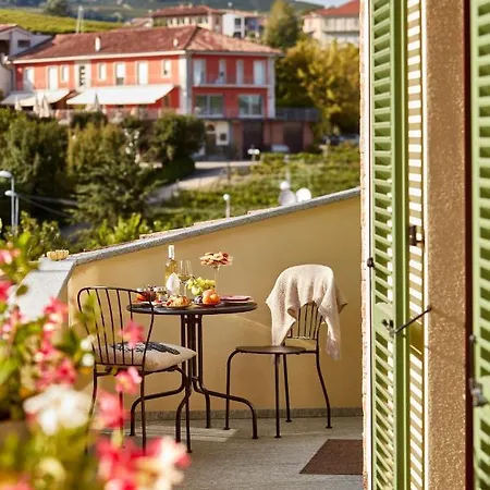 فندق مبيت وإفطار Casa Svizzera 4*